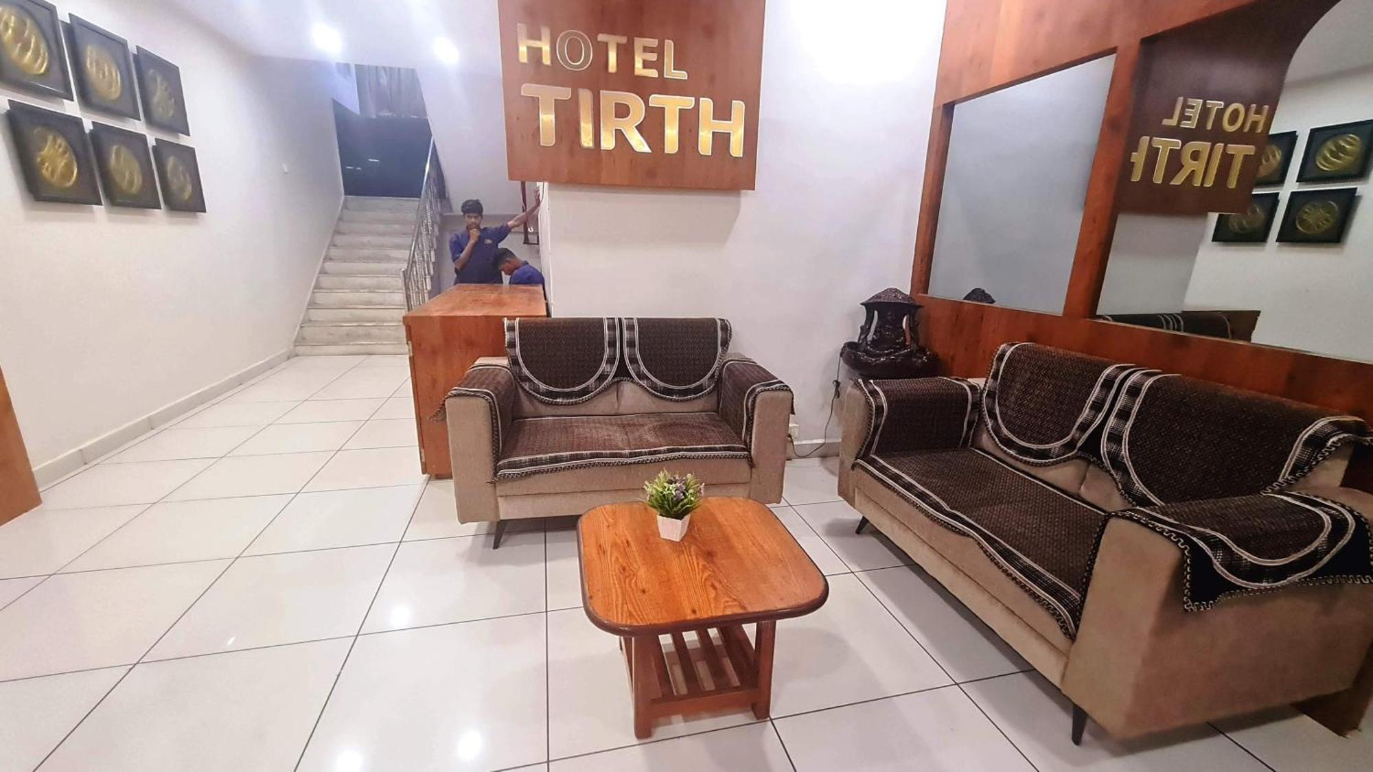 Hotel Tirth Ankleshwar ภายนอก รูปภาพ